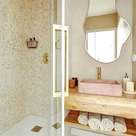 La Vue Du Marais パリ